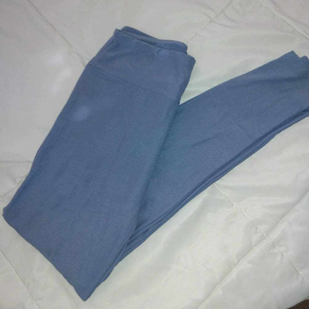 Lularoe leggings. OS. Solid color